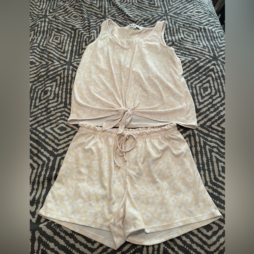 Yellow animal print sleep set